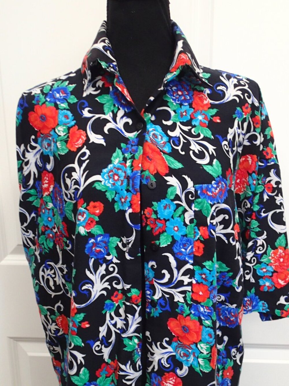 Connections Men's Floral Button Down Shirt Size Large